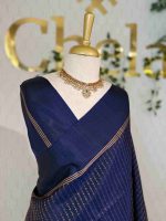 Kanjeevaram with geometric line pattern with crisscross like geometric design pallu - Image 4