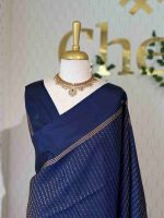 Kanjeevaram with geometric line pattern with crisscross like geometric design pallu - Image 6