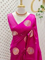 Soft silk with small flower butta and round tree like motif border - Image 10