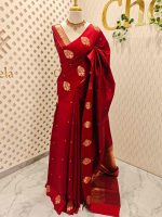 Soft silk with small flower butta and round tree like motif border - Image 9