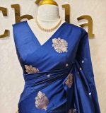 Soft silk with small buttas and mugal flower like motif border - Image 4