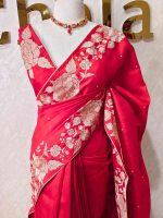 Semi tussar with rose like floral thread work boarder - Image 7