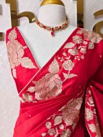 Semi tussar with rose like floral thread work boarder - Image 8