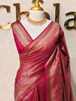 Georgette banarasi with all-over zari basket-weave pattern and floral zari woven border - Image 4