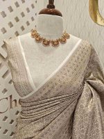 Soft katan with dotted leaf design - Image 9