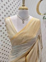 Banarasi with flowing flowers like pattern with contrast border - Image 15