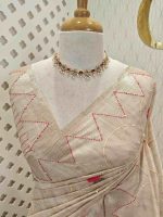 Jute saree with bouquet pattern with French knot embroidery - Image 3